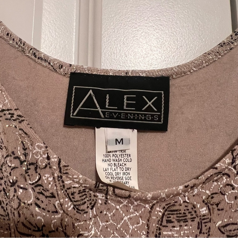 Alex Evenings Shimmering Scoop Tank (only) - Picture 2 of 6